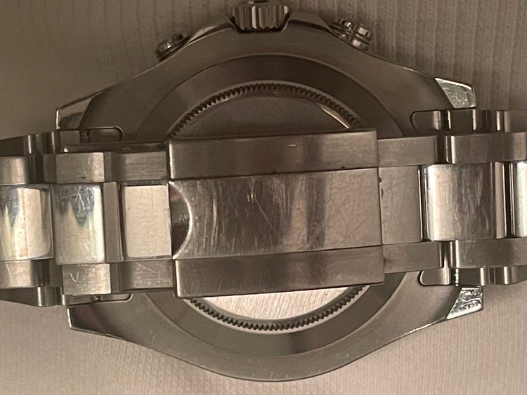 ヨットマスターⅡ（高級時計）の商品画像 - 査定依頼日：2022年11月20日 - 最高査定価格：2,050,000円