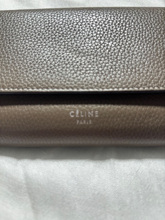 長財布（ブランド財布・小物）の商品画像 - 査定依頼日：2025年12月17日 - 最高査定価格：3,000円