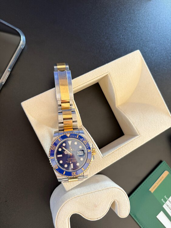 ロレックス サブマリーナー 116613la（高級時計）の商品画像 - 査定依頼日：2025年1月26日 - 最高査定価格：2,200,000円