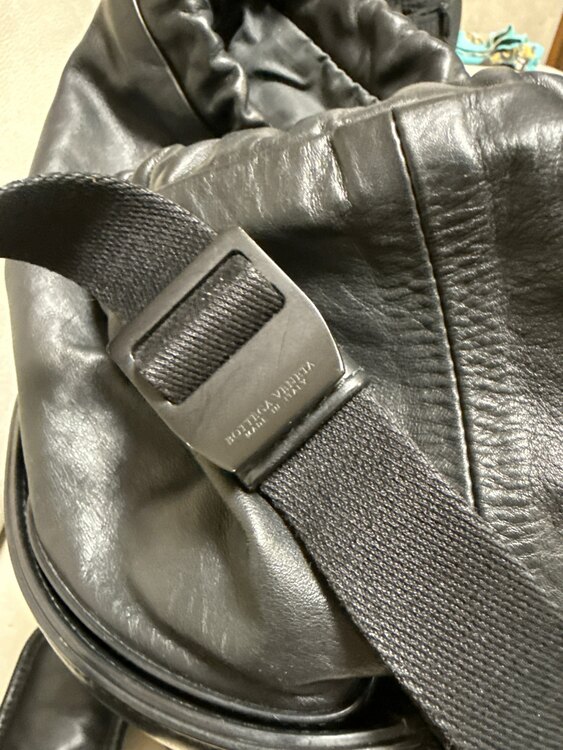 バックB04924937G（ブランドバッグ）の商品画像 - 査定依頼日：2025年3月31日 - 最高査定価格：50,000円