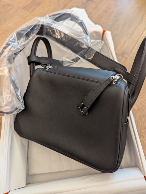 リンディミニ（ブランドバッグ）の商品画像 - 査定依頼日：2025年8月8日 - 最高査定価格：1,430,000円