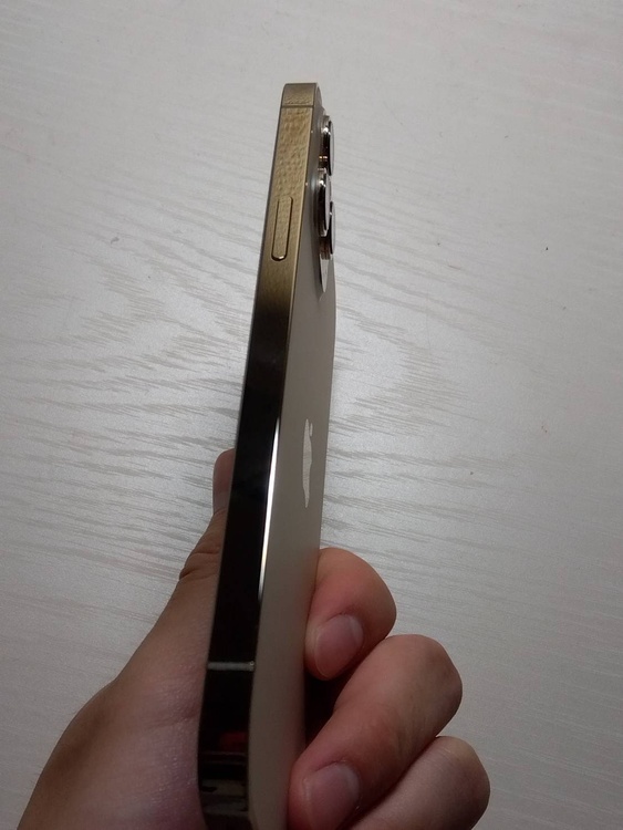iPhone iPhone 12 Pro Max 256GB SIMフリー（スマホ）の商品画像 - 査定依頼日：2026年5月28日 - 最高査定価格：45,000円