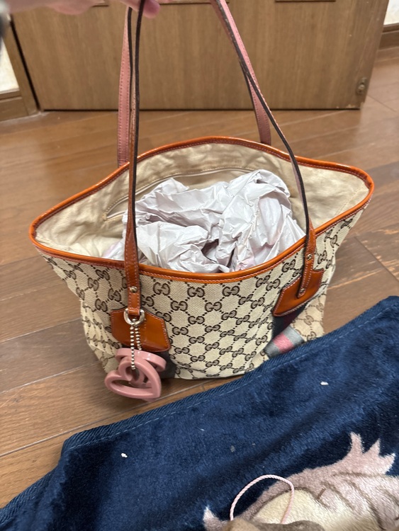 グッチハンドバック（ブランドバッグ）の商品画像 - 査定依頼日：2025年11月6日 - 最高査定価格：41,000円