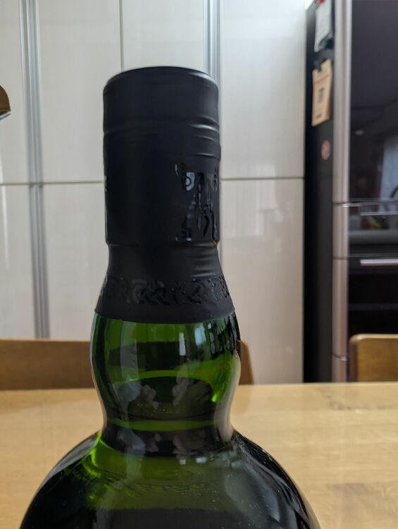 ウイスキー アードベッグ （お酒）の商品画像 - 査定依頼日：2025年7月8日 - 最高査定価格：36,000円