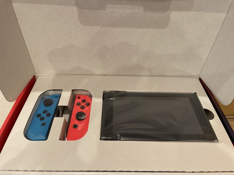 switch（ゲーム機本体・ゲームソフト）の商品画像 - 査定依頼日：2022年1月3日 - 最高査定価格：18,500円