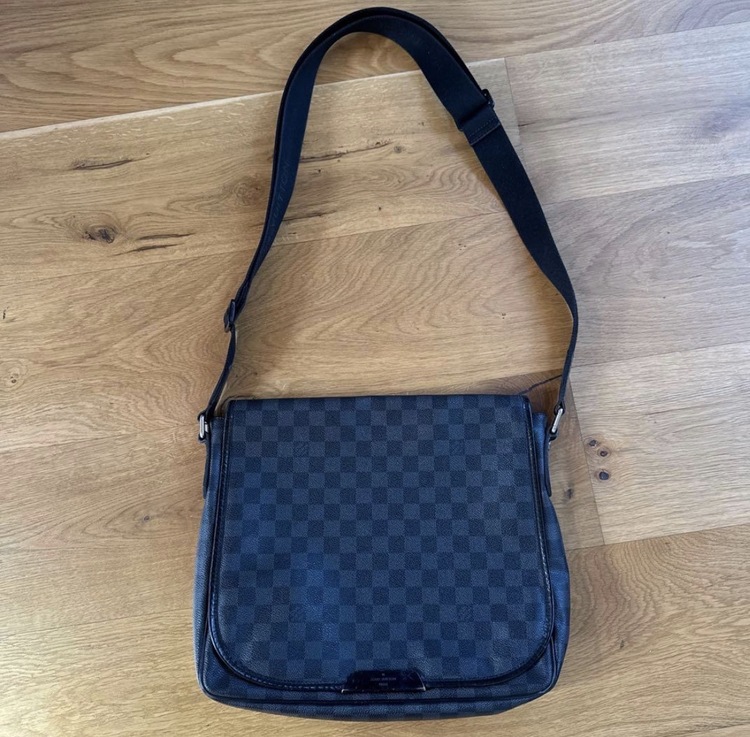 ルイヴィトン ダミエ （ブランドバッグ）の商品画像 - 査定依頼日：2025年12月25日 - 最高査定価格：65,000円