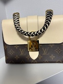 ルイ・ヴィトン ロッキー BB クレーム モノグラム ゴールド金具 M45155（ブランドバッグ）の商品画像 - 査定依頼日：2026年4月3日 - 最高査定価格：180,000円