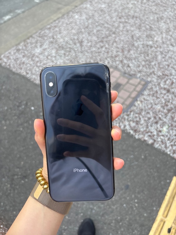 iPhone iPhoneXS 64GB 楽天モバイル（スマホ）の商品画像 - 査定依頼日：2026年5月25日 - 最高査定価格：6,000円