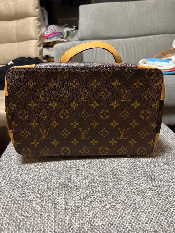 ルイヴィトン モノグラム （ブランドバッグ）の商品画像 - 査定依頼日：2022年10月23日 - 最高査定価格：75,000円