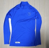 アンダーアーマーコンプレッションシャツ（ゴルフ用品）の商品画像 - 査定依頼日：2026年1月30日 - 最高査定価格：1,000円