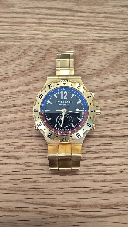 ブルガリ ディアゴノ professional g（高級時計）の商品画像 - 査定依頼日：2025年9月30日 - 最高査定価格：1,350,000円