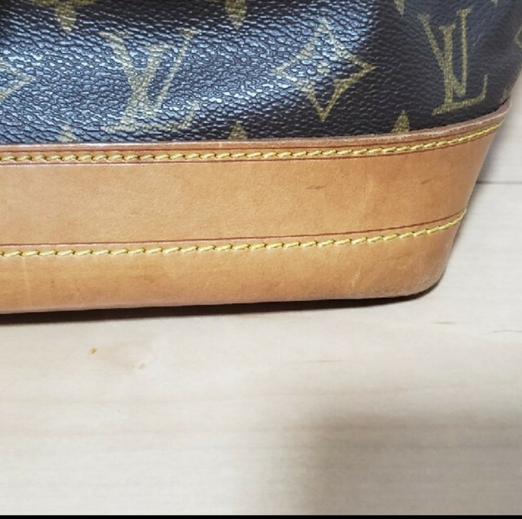 型番M42224 （ブランドバッグ）の商品画像 - 査定依頼日：2021年10月1日 - 最高査定価格：45,000円