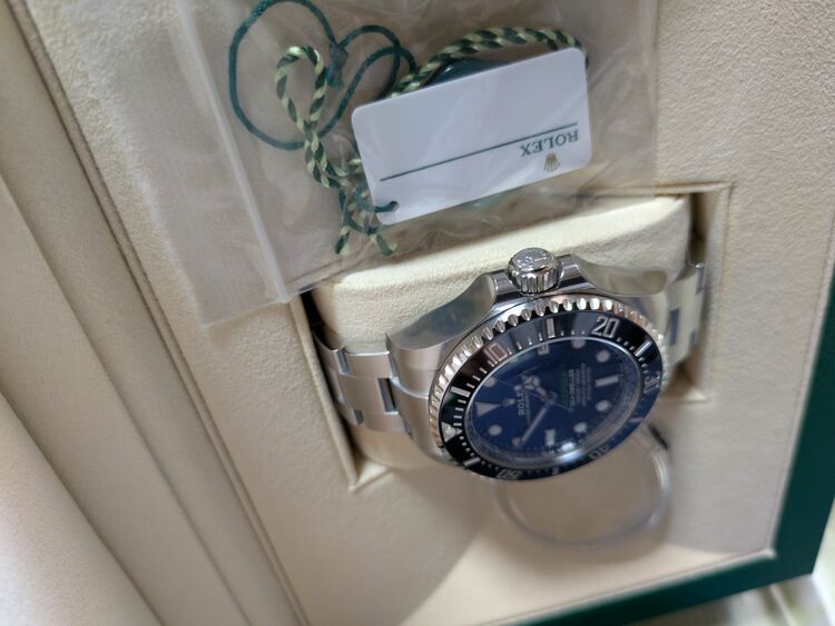 ロレックス シードゥエラー 12266（高級時計）の商品画像 - 査定依頼日：2025年9月19日 - 最高査定価格：1,820,000円