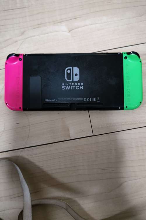 スイッチ（ゲーム機本体・ゲームソフト）の商品画像 - 査定依頼日：2023年11月7日 - 最高査定価格：15,000円