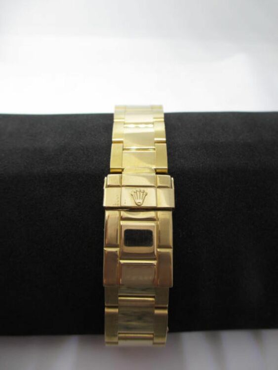 ロレックス ヨットマスター 1662（高級時計）の商品画像 - 査定依頼日：2025年9月1日 - 最高査定価格：3,200,000円