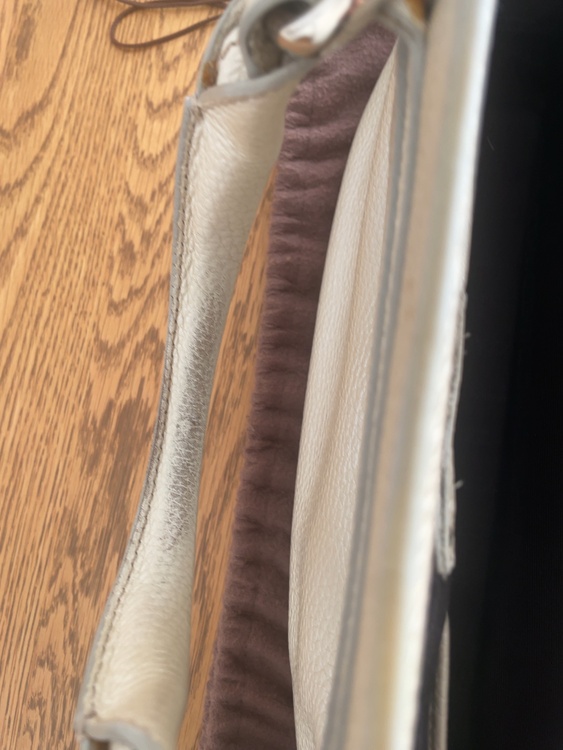 バック（ブランドバッグ）の商品画像 - 査定依頼日：2025年12月5日 - 最高査定価格：30,000円