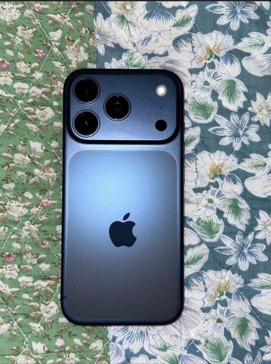 IPhone 17 pro SIMフリー（スマホ）の商品画像 - 査定依頼日：2026年8月10日 - 最高査定価格：150,000円