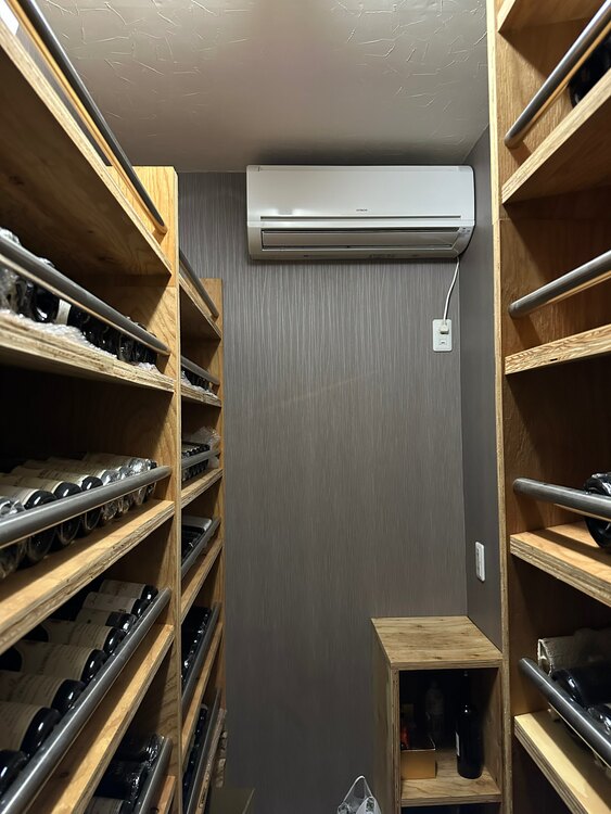 ドンペリニョン　ロゼ　1995（お酒）の商品画像 - 査定依頼日：2025年4月6日 - 最高査定価格：32,000円