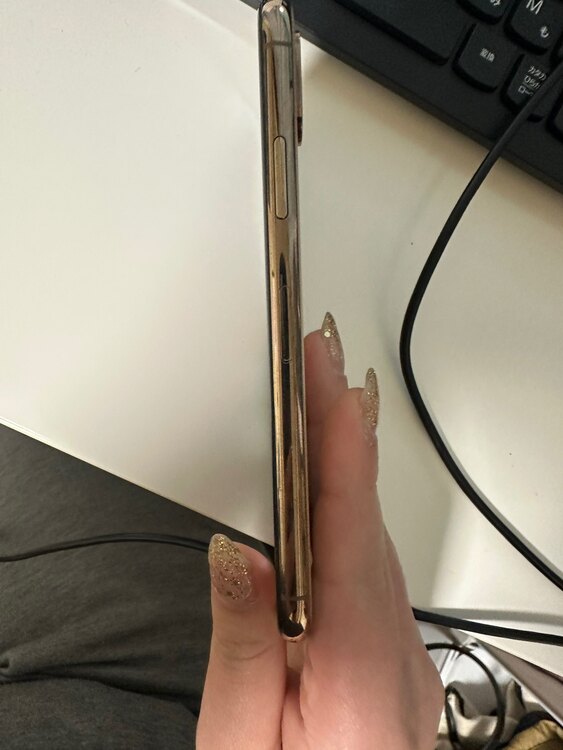 iPhoneXS 256GB SIMフリー（スマホ）の商品画像 - 査定依頼日：2025年2月3日 - 最高査定価格：10,000円