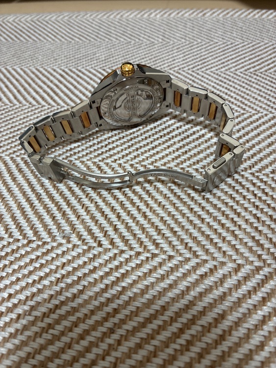 タグホイヤー カレラ WAV515a（高級時計）の商品画像 - 査定依頼日：2025年8月23日 - 最高査定価格：230,000円