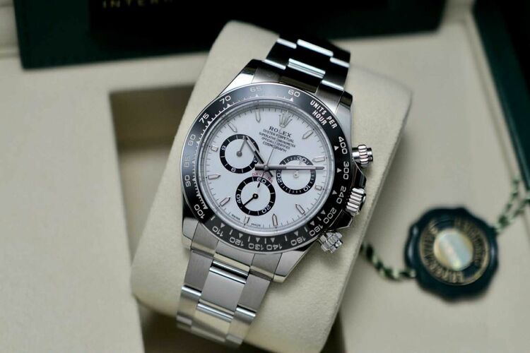 <font dir="auto" style="vertical-align: inherit;"><font dir="auto" style="vertical-align: inherit;">
Rolex
</font></font> <font dir="auto" style="vertical-align: inherit;"><font dir="auto" style="vertical-align: inherit;">
Daytona
</font></font> 126500L（高級時計）の商品画像 - 査定依頼日：2025年7月27日 - 最高査定価格：4,950,000円