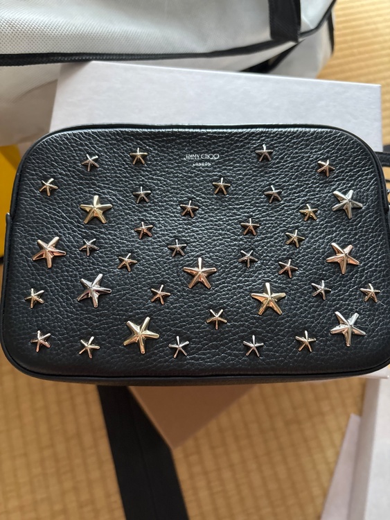 スタッズショルダーバック（ブランドバッグ）の商品画像 - 査定依頼日：2026年9月14日 - 最高査定価格：11,000円