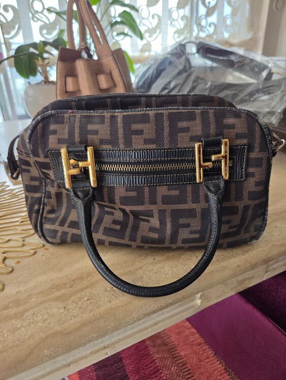 グッチ  （ブランドバッグ）の商品画像 - 査定依頼日：2026年4月22日 - 最高査定価格：60,000円