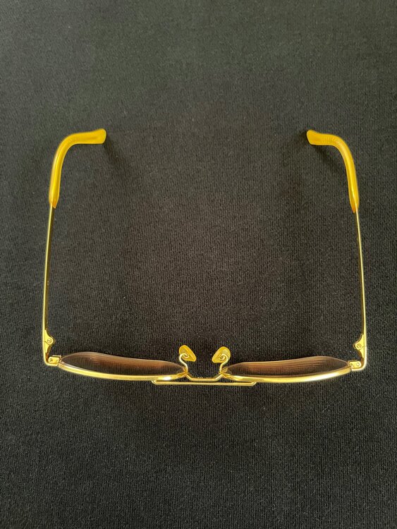 K18 フレーム眼鏡（金・貴金属）の商品画像 - 査定依頼日：2025年5月27日 - 最高査定価格：350,000円