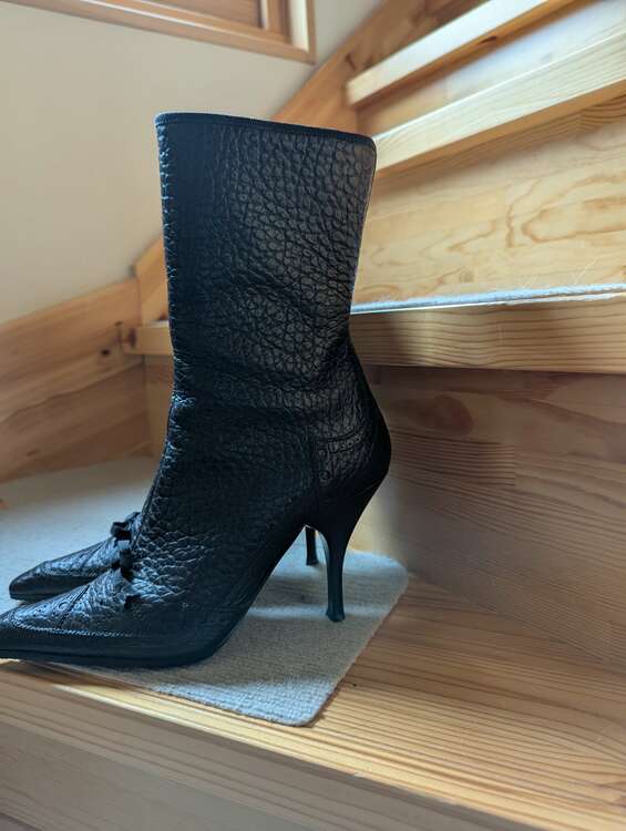 プラダ  （ブランドバッグ）の商品画像 - 査定依頼日：2025年5月27日 - 最高査定価格：30,000円