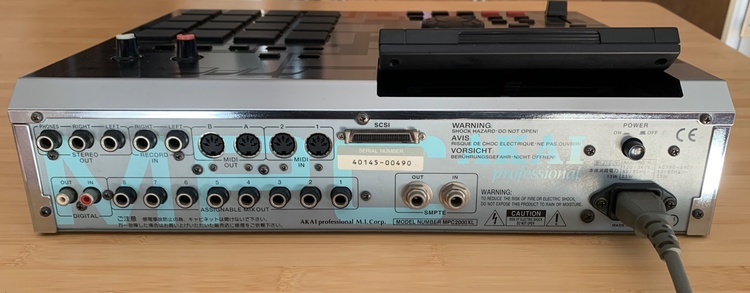 MPC2000XL SE3（ピアノ・楽器・PA機材）の商品画像 - 査定依頼日：2026年4月25日 - 最高査定価格：100,000円