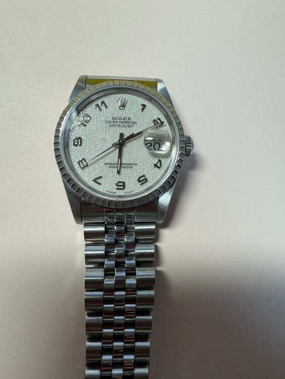 ロレックス デイトジャスト 1622（高級時計）の商品画像 - 査定依頼日：2025年4月30日 - 最高査定価格：850,000円