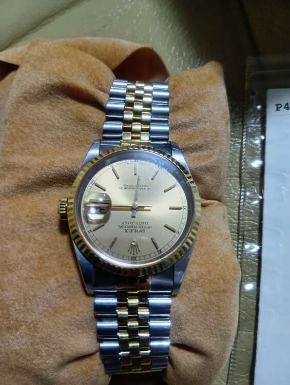 ロレックス デイトジャスト 16233（高級時計）の商品画像 - 査定依頼日：2025年3月31日 - 最高査定価格：900,000円