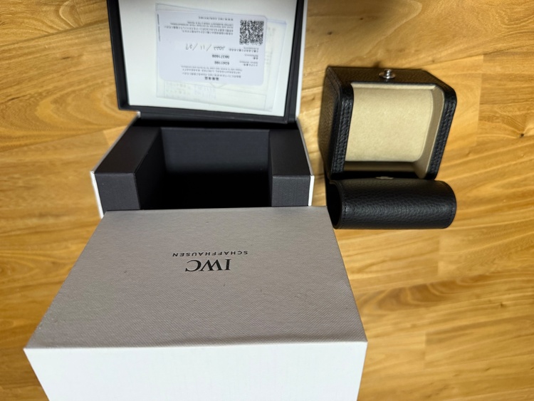 IWC ポルトギーゼ（高級時計）の商品画像 - 査定依頼日：2026年7月15日 - 最高査定価格：750,000円