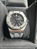 オーデマピゲ ロイヤルオークオフショア （高級時計）の商品画像 - 査定依頼日：2025年7月4日 - 最高査定価格：2,500,000円