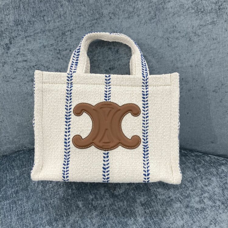 スモールカバタイス small cabas thais（ブランドバッグ）の商品画像 - 査定依頼日：2025年7月14日 - 最高査定価格：110,000円