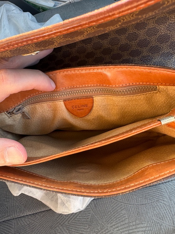 セリーヌ（ブランドバッグ）の商品画像 - 査定依頼日：2025年12月4日 - 最高査定価格：10,000円