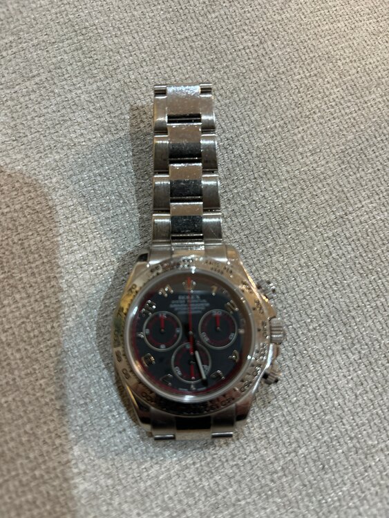 ロレックス デイトナ 11650（高級時計）の商品画像 - 査定依頼日：2024年12月14日 - 最高査定価格：4,600,000円