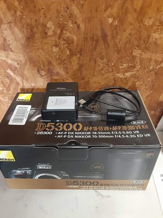 D5300（カメラ）の商品画像 - 査定依頼日：2026年5月19日 - 最高査定価格：33,000円