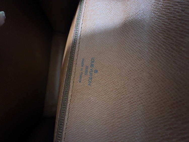 モンソー（ブランドバッグ）の商品画像 - 査定依頼日：2025年9月19日 - 最高査定価格：90,000円