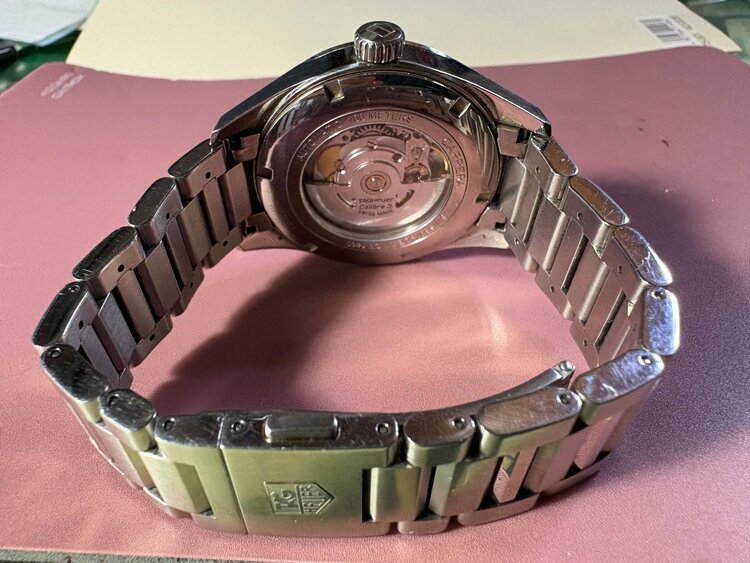 タグホイヤー カレラ WAR201D.BA0723（高級時計）の商品画像 - 査定依頼日：2026年3月24日 - 最高査定価格：185,000円