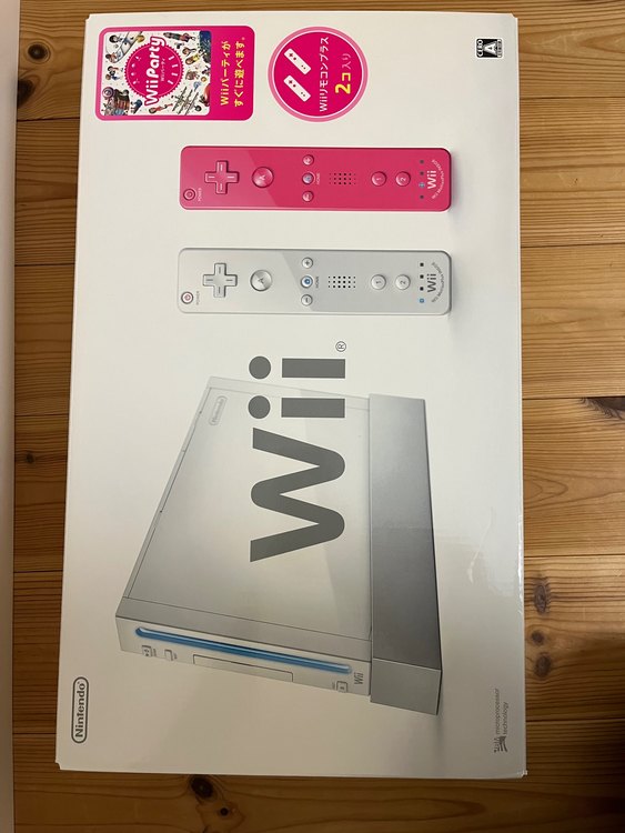 Wii本体 Wiiparty同梱版(シロ)（ゲーム機本体・ゲームソフト）の商品画像 - 査定依頼日：2023年1月18日 - 最高査定価格：5,000円