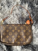 ルイヴィトン モノグラム （ブランドバッグ）の商品画像 - 査定依頼日：2025年12月4日 - 最高査定価格：100,000円