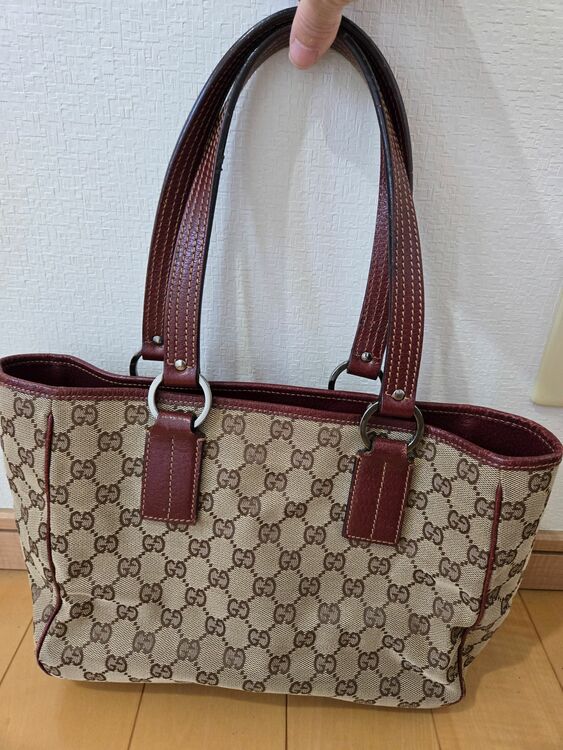 GUCCI（ブランドバッグ）の商品画像 - 査定依頼日：2025年9月26日 - 最高査定価格：30,000円
