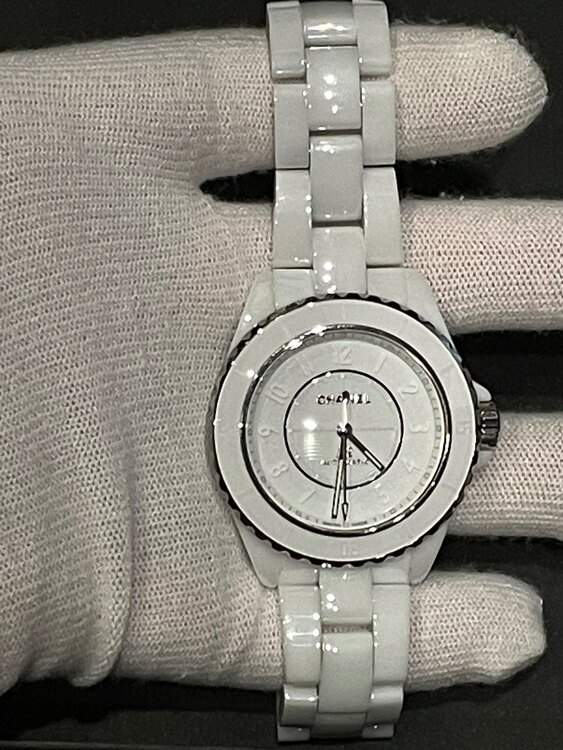 J12 ファントム（高級時計）の商品画像 - 査定依頼日：2025年5月15日 - 最高査定価格：550,000円