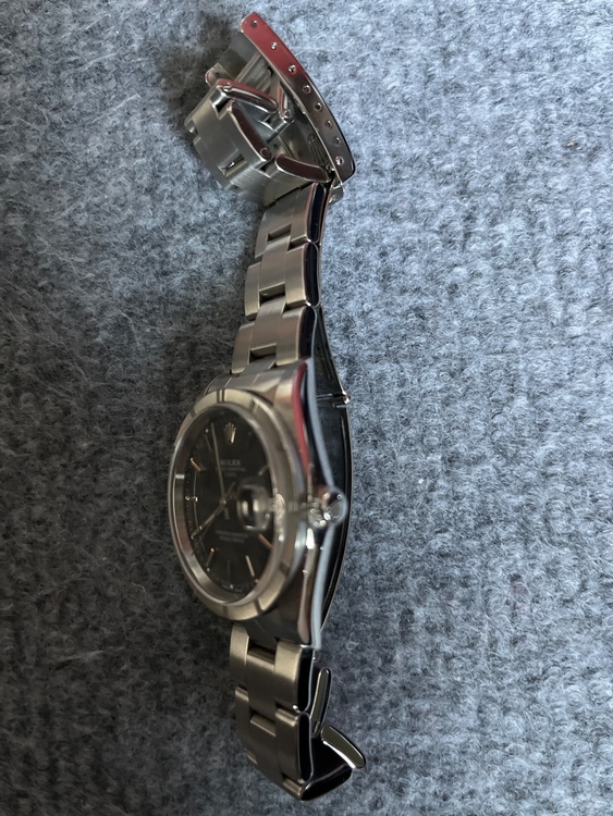 ロレックス パーペチュアルデイト 1521（高級時計）の商品画像 - 査定依頼日：2025年12月16日 - 最高査定価格：680,000円