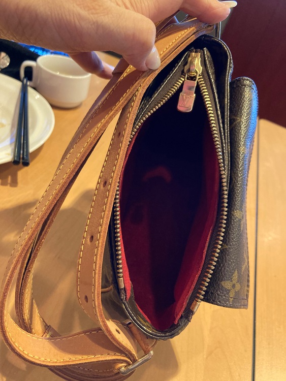 ミニショルダーバッグ（ブランドバッグ）の商品画像 - 査定依頼日：2022年8月2日 - 最高査定価格：87,000円