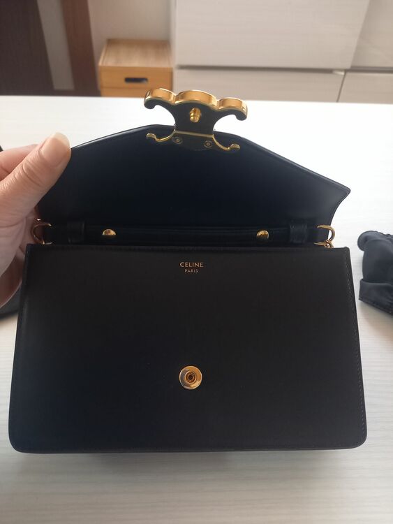 セリーヌ  （ブランドバッグ）の商品画像 - 査定依頼日：2025年11月3日 - 最高査定価格：200,000円