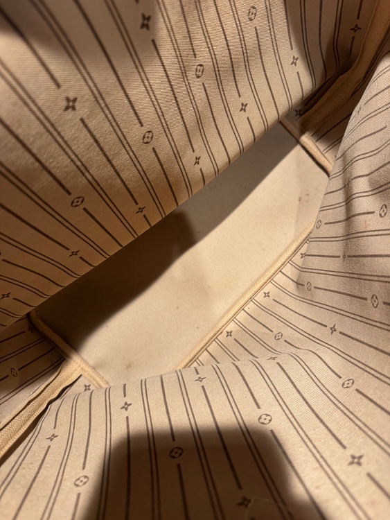 ネバーフル（ブランドバッグ）の商品画像 - 査定依頼日：2025年11月18日 - 最高査定価格：82,000円