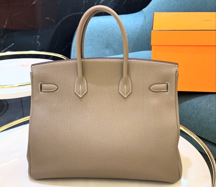 エルメス バーキン （ブランドバッグ）の商品画像 - 査定依頼日：2026年4月12日 - 最高査定価格：2,500,000円