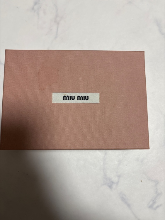 ミュウミュウ  （ブランドバッグ）の商品画像 - 査定依頼日：2026年3月15日 - 最高査定価格：40,000円